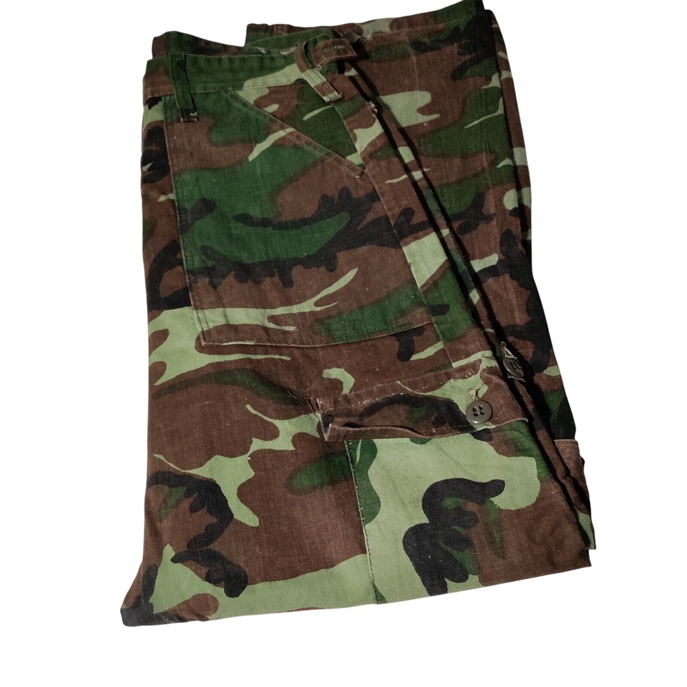 Camouflage Camo Pants General Zipper - No Size or Content Tag (28" x 31") Issues